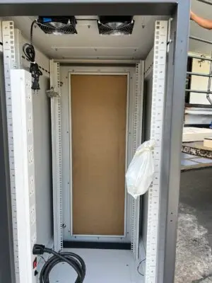 ตู้ RACK 19″ HIGH QUALITY EXPORT RACK 15U (60×100 cm.)